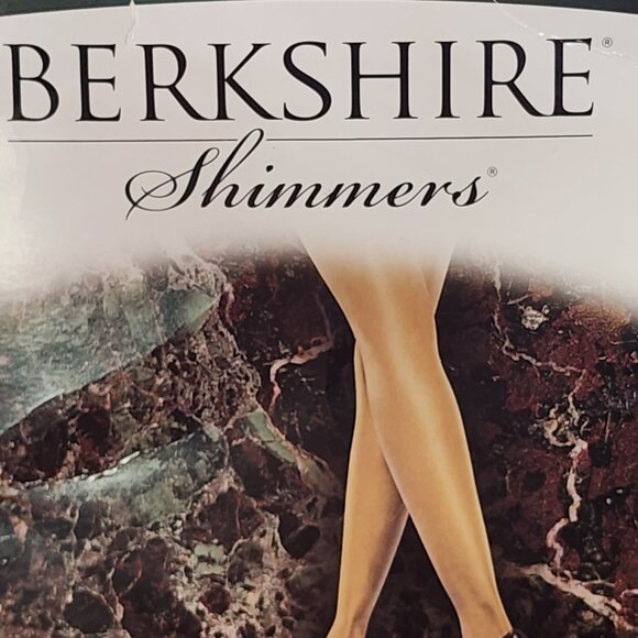 Berkshire Shimmers Platinum Ultra Sheer Control Top Nylon Span Cotton Pantyhose - Picture 4 of 16